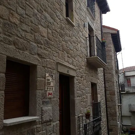 منزل ريفي El Cobijo De Arribes *